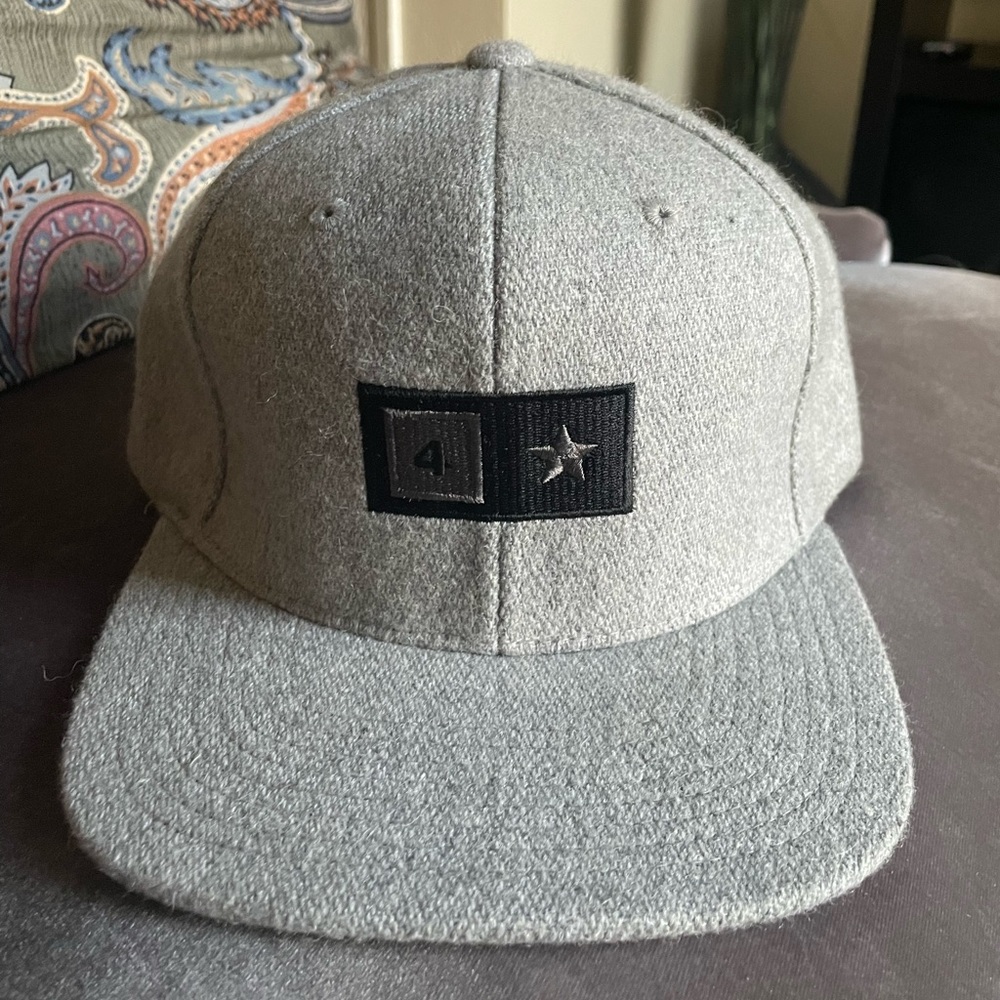 4 Star adjustable hat